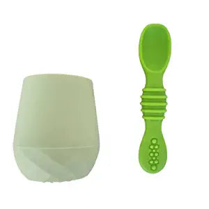 Chic Buddy Silicone Baby Tiny Cup with Spoon for Infant’s First Stage Training, Developed by Feeding Specialist to Fit Baby’s Mouth and Hands 3 Months+( 100ml)